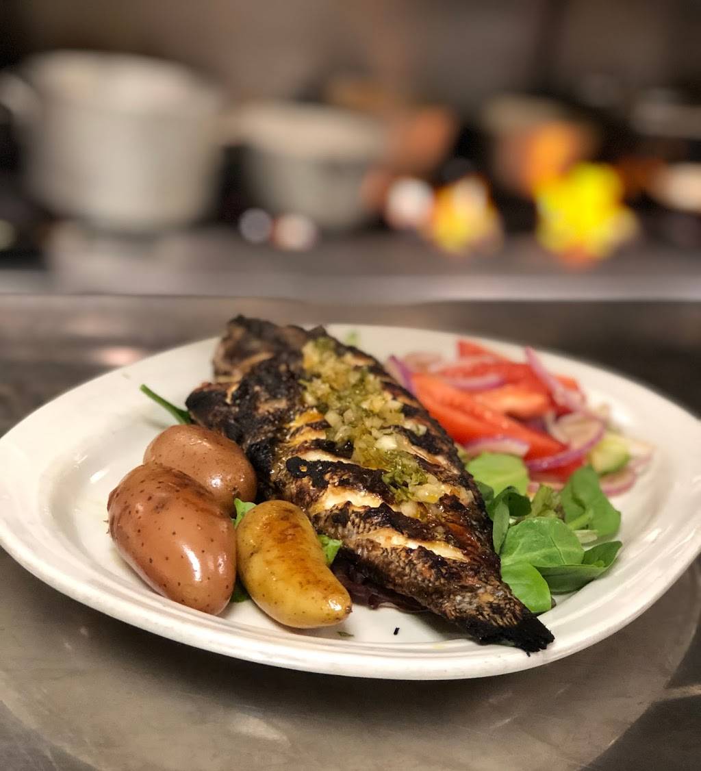 Azorean Restaurant & Bar | restaurant | 133 Washington St, Gloucester, MA 01930, USA | 9782835500 OR +1 978-283-5500