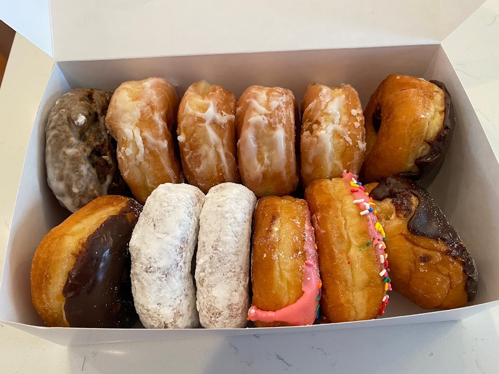 Donut Hole Bakery and Cafe | bakery | 635 Harbor Blvd, Destin, FL 32541, USA | 8508378824 OR +1 850-837-8824