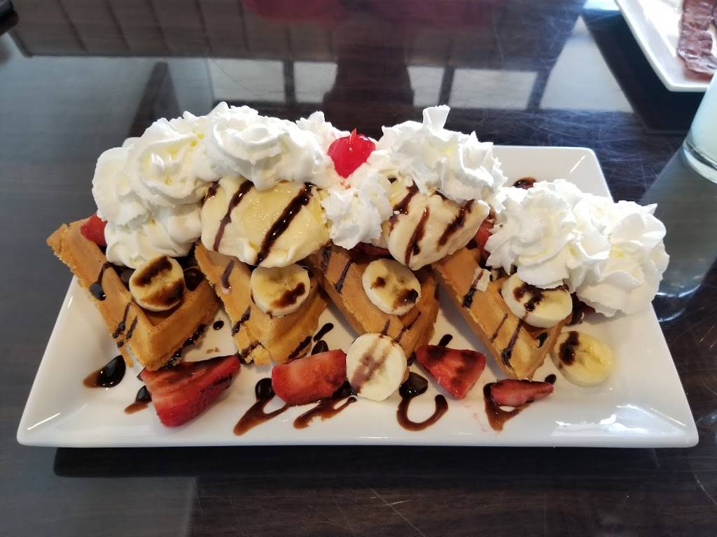 Eddies Diner | cafe | 4709 W Parker Rd #425, Plano, TX 75093, USA | 4699312353 OR +1 469-931-2353