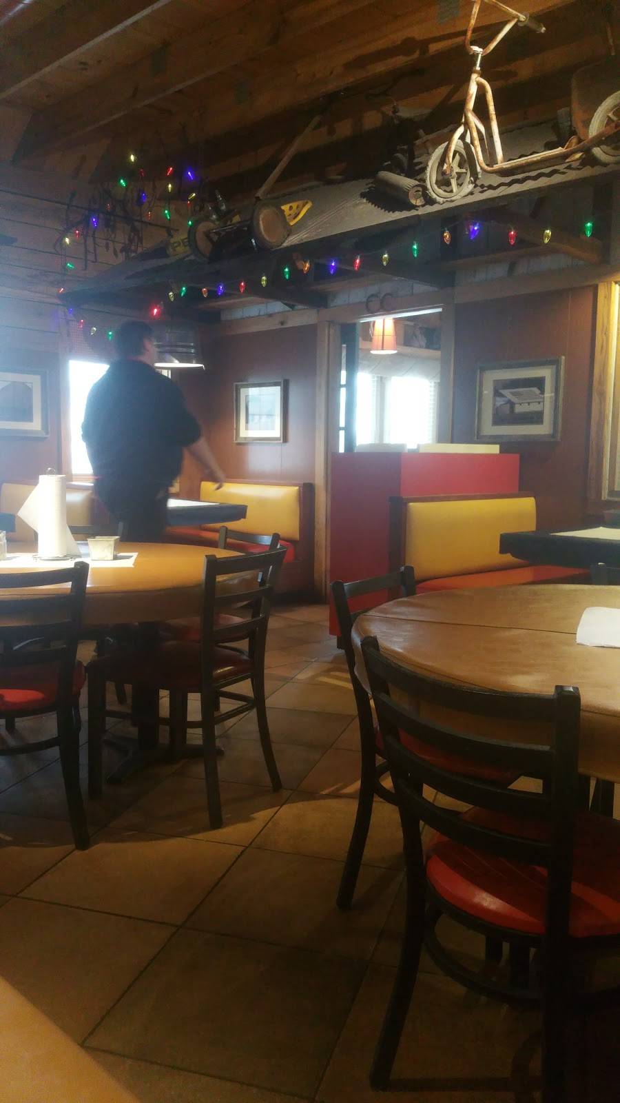 Charlies Fried Chicken | restaurant | 2400 N Main St, Miami, OK 74354, USA | 9185428210 OR +1 918-542-8210