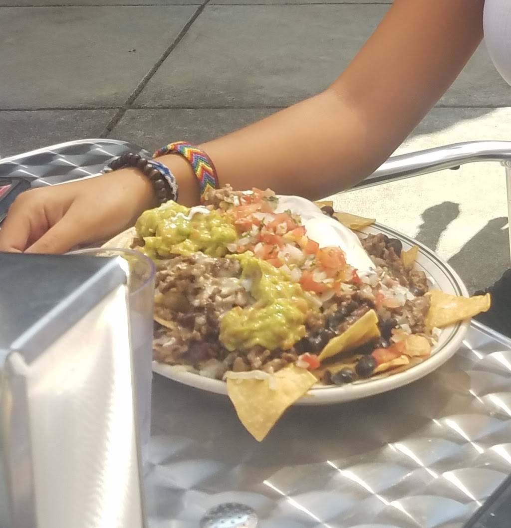 Los Gallos Taqueria | restaurant | 1722 E Cotati Ave, Rohnert Park, CA 94928, USA | 7077941500 OR +1 707-794-1500