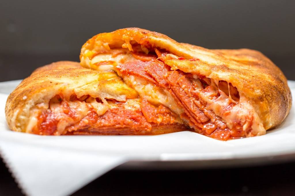 Claymont Steak Shop | restaurant | 2720 Concord Pike, Wilmington, DE 19803, USA | 3024781500 OR +1 302-478-1500