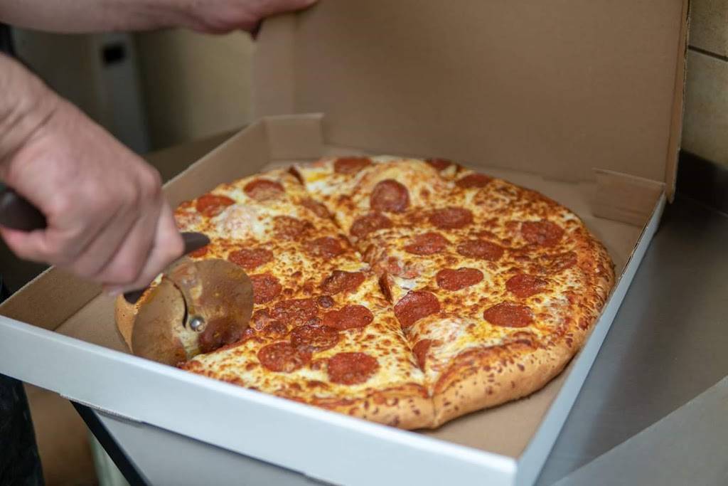 Marino Pizza And Wings | restaurant | 601 Upper James St, Hamilton, ON L9C 2Y7, Canada | 9055742020 OR +1 905-574-2020