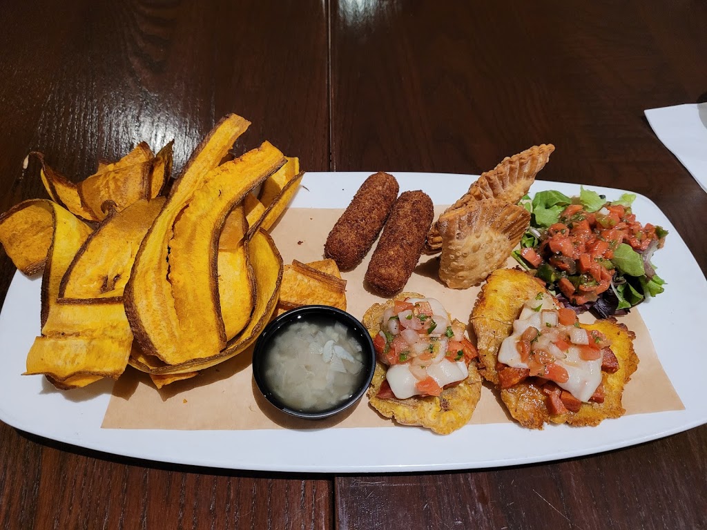 Padrinos Cuban, Fort Lauderdale | restaurant | 1135 N Federal Hwy, Fort Lauderdale, FL 33304, USA | 9542108989 OR +1 954-210-8989