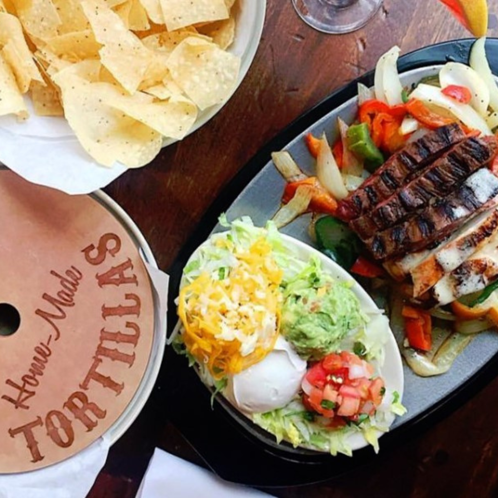 Uncle Julios Naples | restaurant | 2096 9th St N, Naples, FL 34102, USA | 2393065106 OR +1 239-306-5106