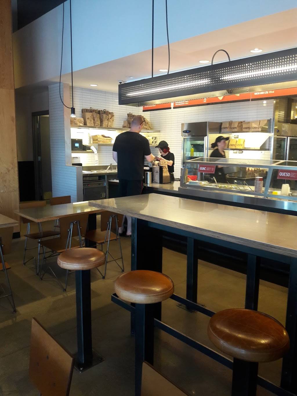 Chipotle Mexican Grill | restaurant | 32463 Gratiot Ave, Roseville, MI 48066, USA | 5862944459 OR +1 586-294-4459