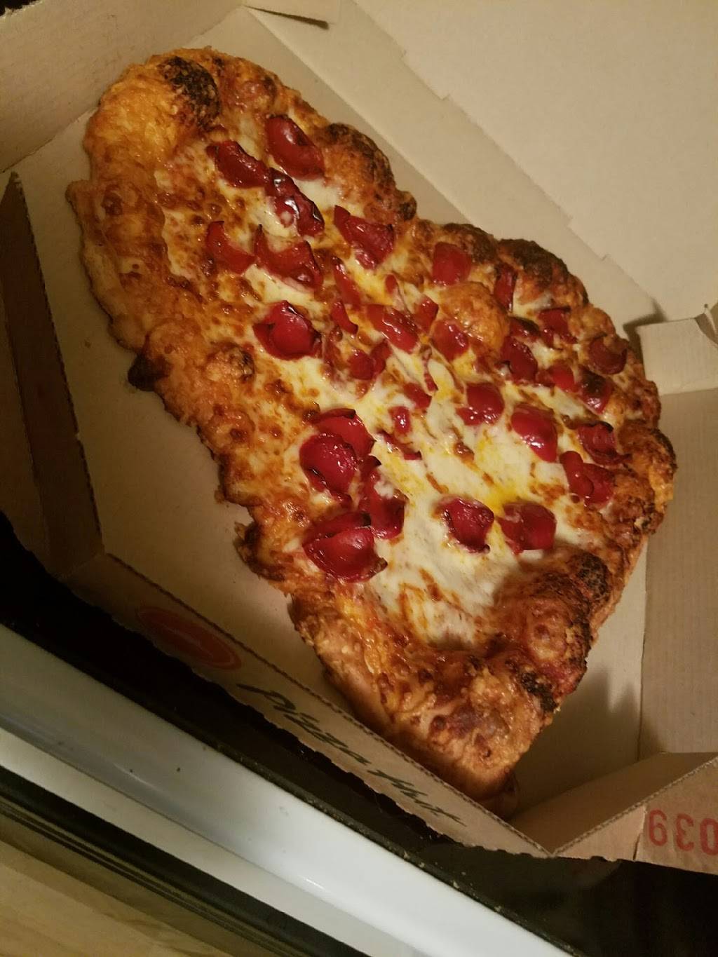 Pizza Hut | restaurant | 9264 SE Maricamp Rd, Ocala, FL 34472, USA | 3526872018 OR +1 352-687-2018