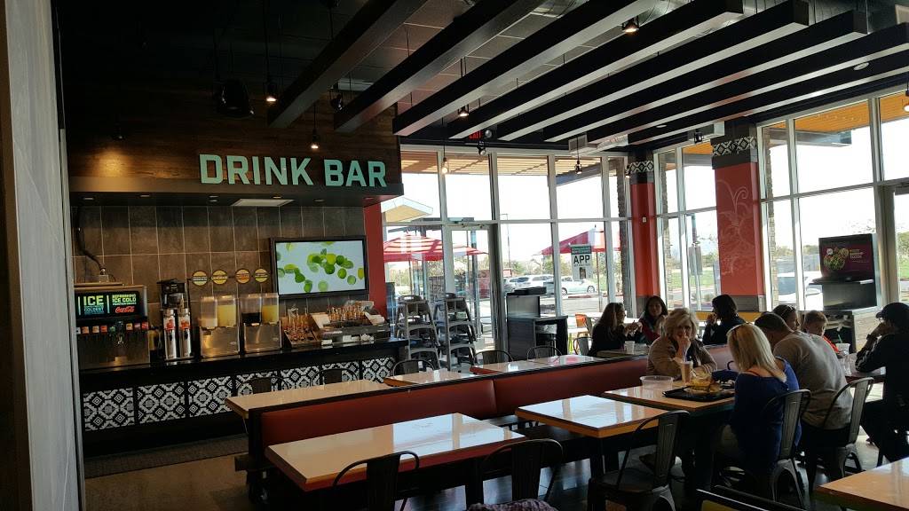 Cafe Rio Mexican Grill | restaurant | 4095 S Gilbert Rd, Chandler, AZ 85249, USA | 4807194551 OR +1 480-719-4551