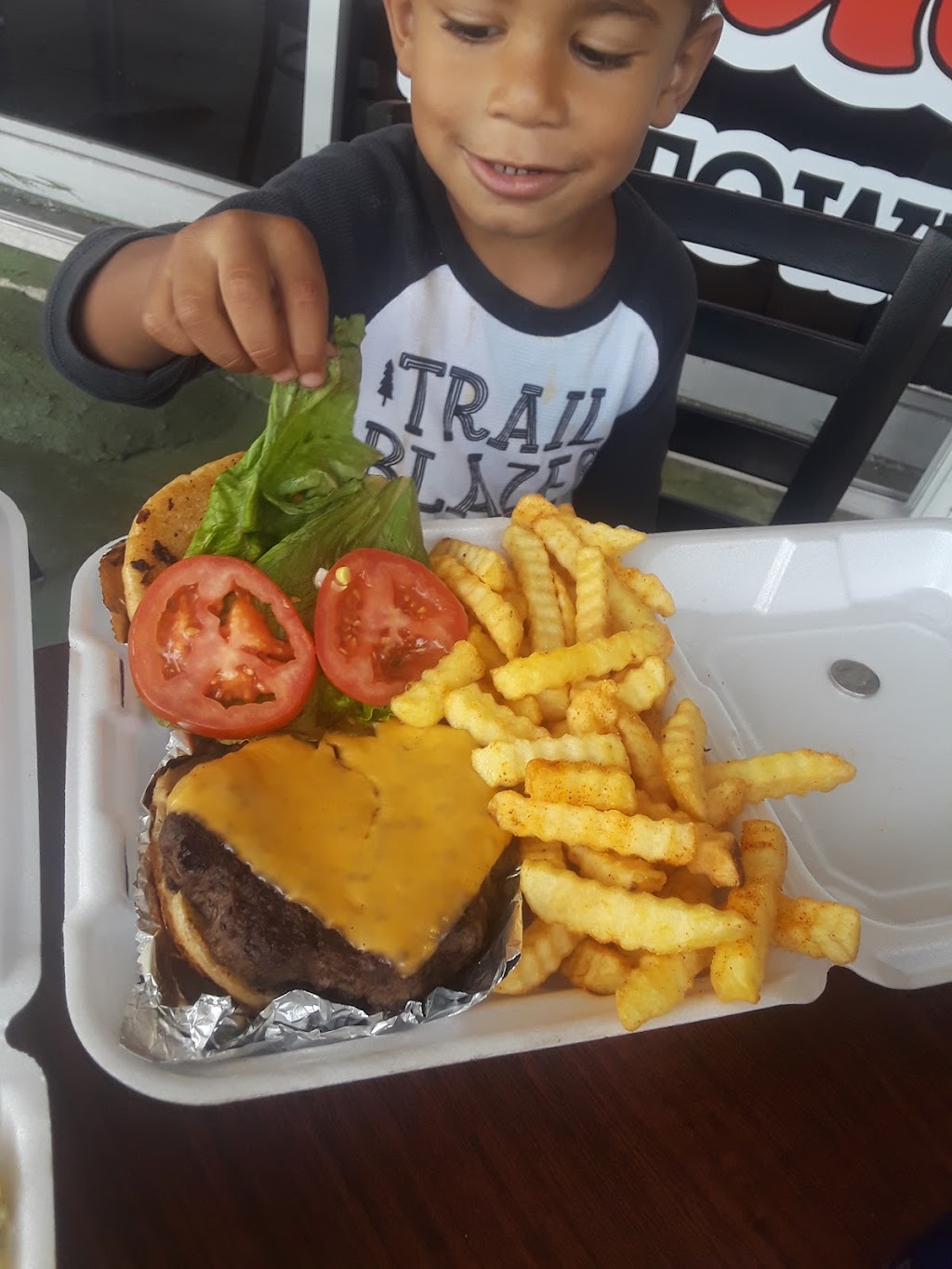 Mr. Cobbs BBQ & Wings | restaurant | 20601 NW 2nd Ave, Miami, FL 33169, USA | 3059655306 OR +1 305-965-5306