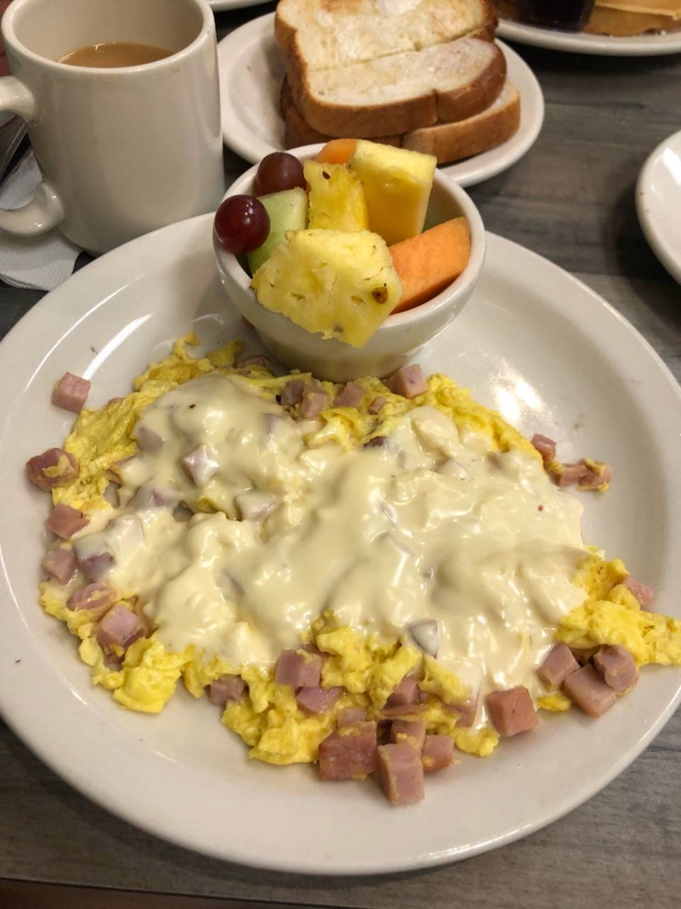 Eggs N Things | restaurant | 2955 Cochran St, Simi Valley, CA 93065, USA | 8055270055 OR +1 805-527-0055