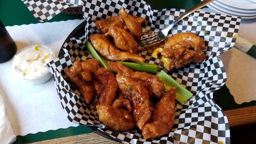 Harmons Pub | restaurant | 2329 Tuscarawas St W, Canton, OH 44708, USA | 3304532144 OR +1 330-453-2144