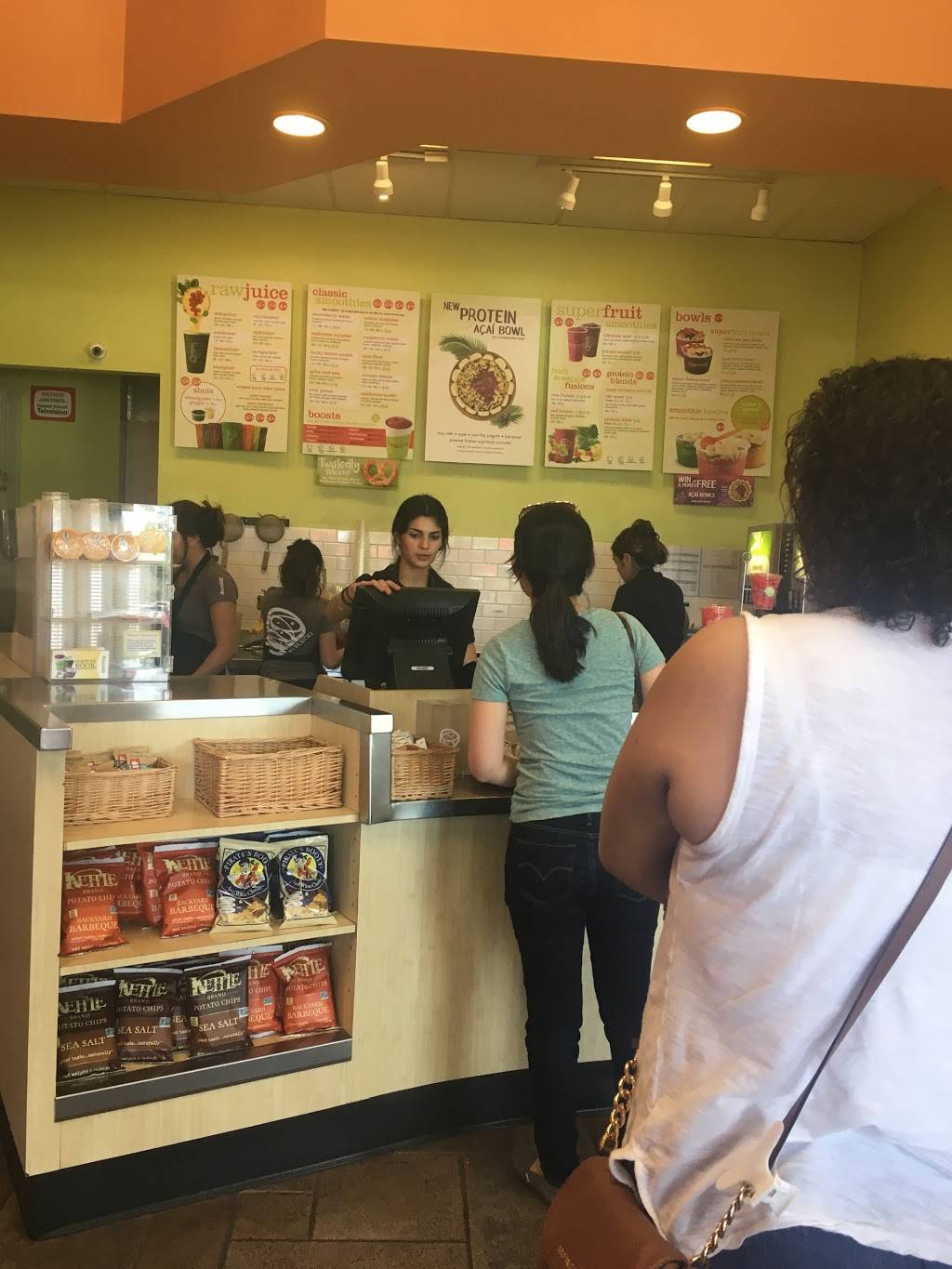 Juice It Up! | restaurant | 3908 Grand Ave Suite C, Chino, CA 91709, USA | 9095916445 OR +1 909-591-6445