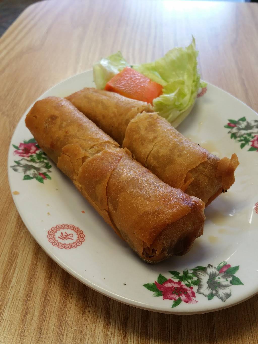 Saigon Express | restaurant | 1098 Arcade St, St Paul, MN 55106, USA | 6517740379 OR +1 651-774-0379