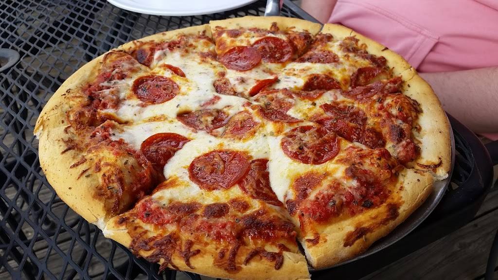 Cerronis Purple Garlic | restaurant | 1017 Austin Hwy, San Antonio, TX 78209, USA | 2108222300 OR +1 210-822-2300