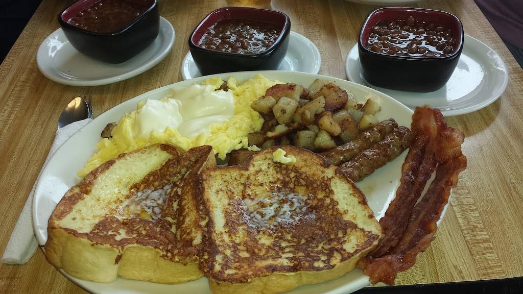 Spencer Bakery & Cafe | restaurant | 922 W Main St, Dover-Foxcroft, ME 04426, USA | 2075646911 OR +1 207-564-6911