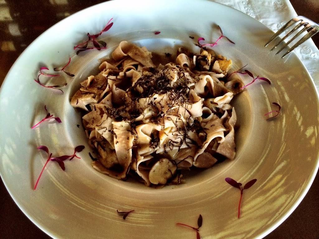 Osteria Mamma | restaurant | 5732 Melrose Ave, Los Angeles, CA 90004, USA | 3232847060 OR +1 323-284-7060