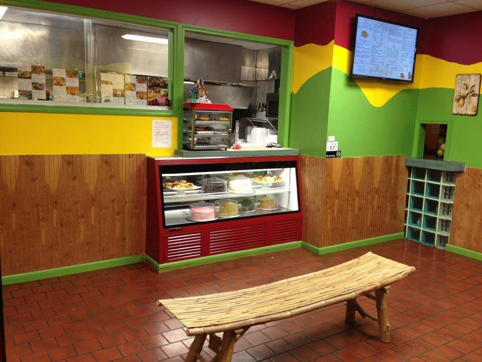 Jerk2Go | restaurant | 2277 Grant St, Gary, IN 46404, USA | 2199495375 OR +1 219-949-5375