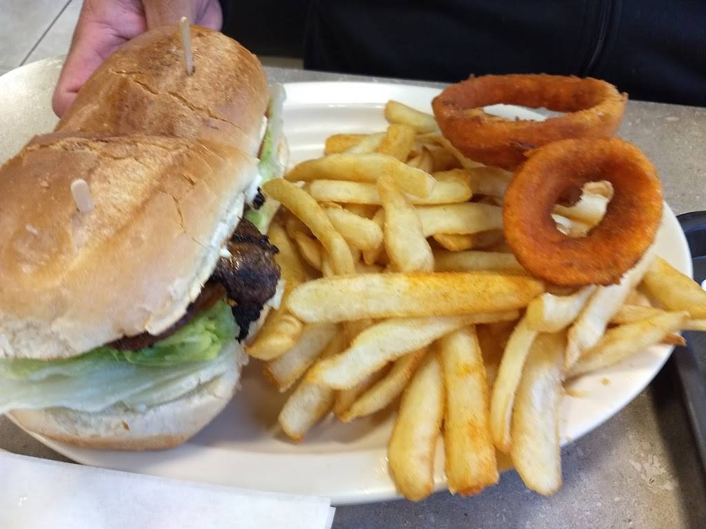 Doublz | restaurant | 4750 Riverside Dr, Chino, CA 91710, USA | 9096276622 OR +1 909-627-6622