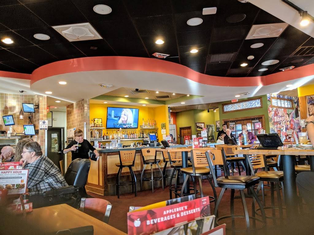 Applebees Grill + Bar | restaurant | 3039 Commerce Lane, Ionia, MI 48846, USA | 6165231102 OR +1 616-523-1102