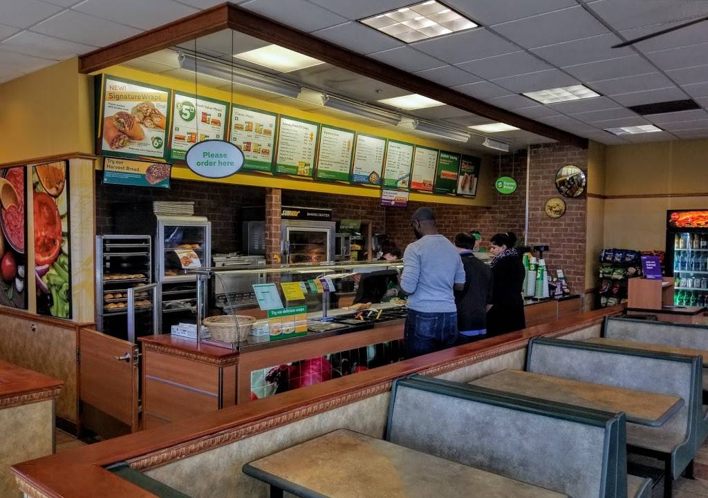 Subway | meal takeaway | 7080 NE Cornell Rd, Hillsboro, OR 97124, USA | 5036937202 OR +1 503-693-7202