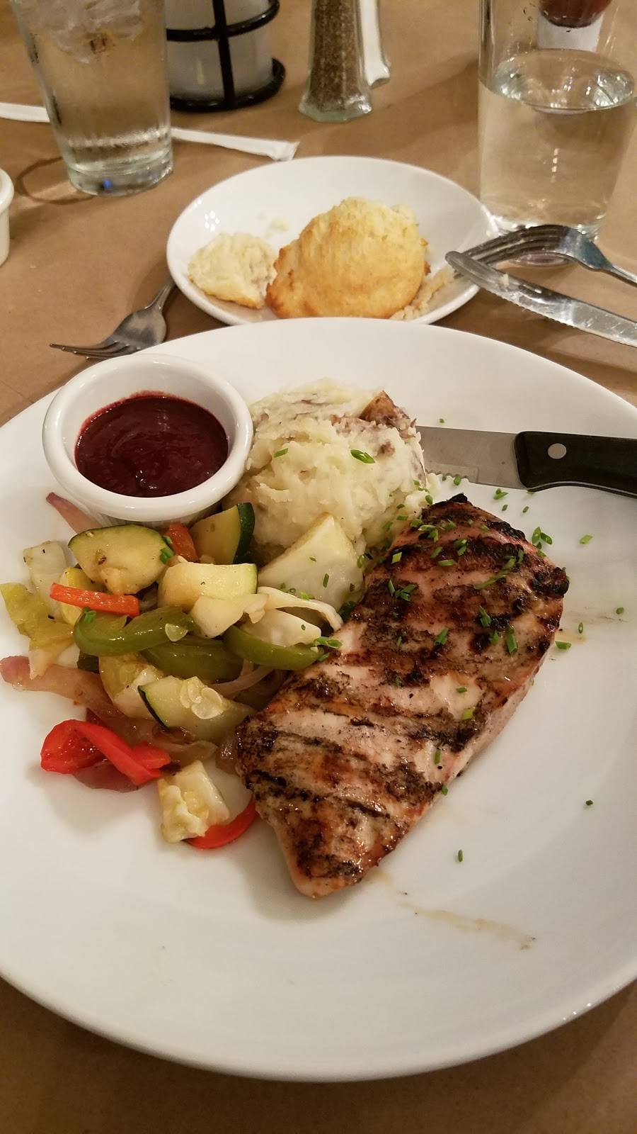 City Park Grill | restaurant | 432 E Lake St, Petoskey, MI 49770, USA | 2313470101 OR +1 231-347-0101