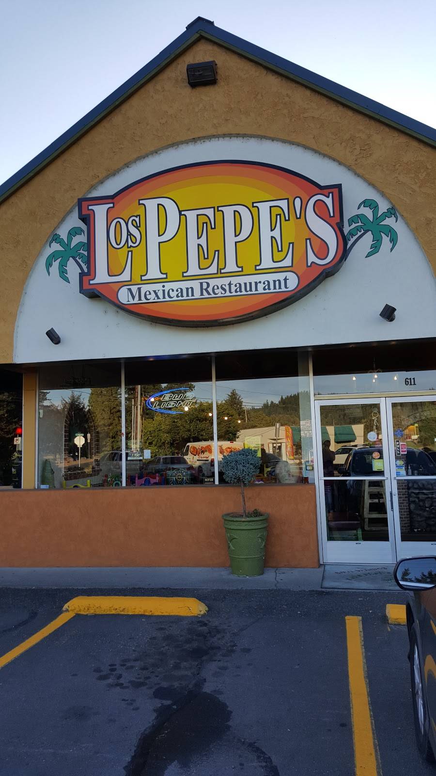 Los Pepes | restaurant | 611 Goerig St, Woodland, WA 98674, USA | 3602257753 OR +1 360-225-7753