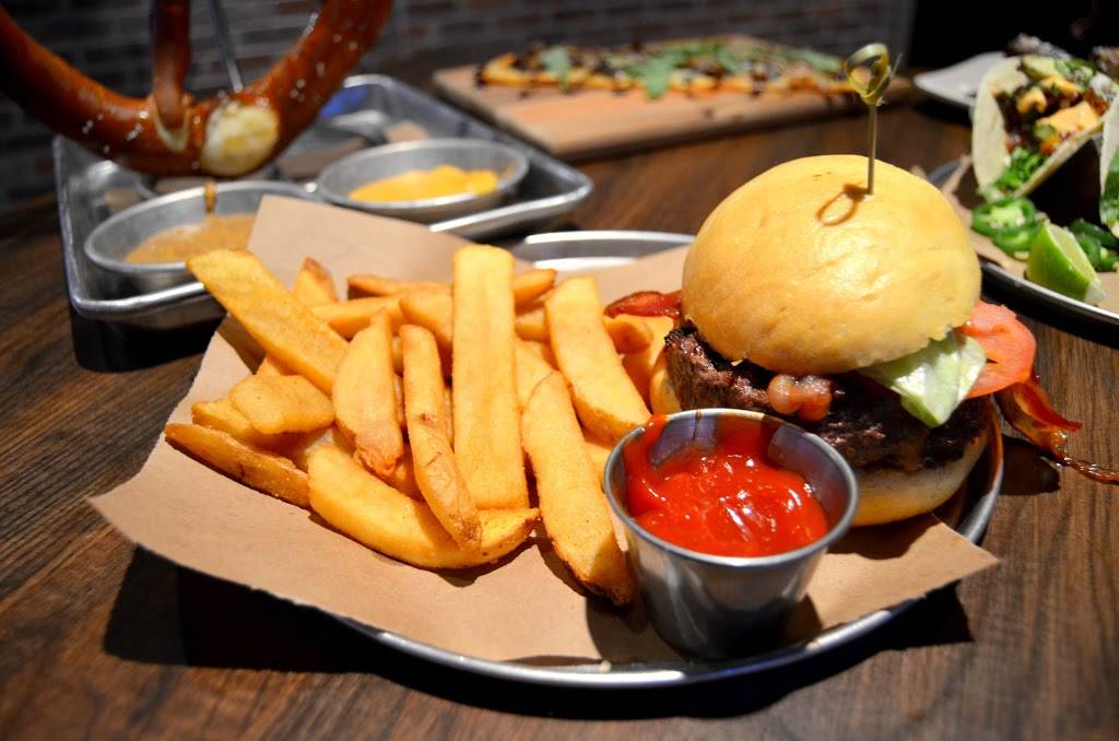 World of Beer | restaurant | 125 E Joppa Rd, Towson, MD 21286, USA | 4108250020 OR +1 410-825-0020