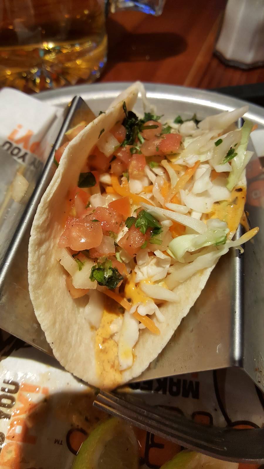 Hooters | restaurant | 6426 E 82nd St, Indianapolis, IN 46250, USA | 3175771477 OR +1 317-577-1477