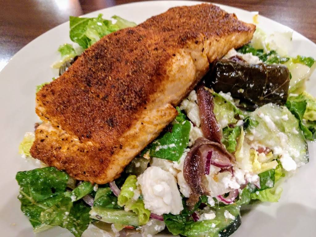 D lux Diner | restaurant | 14 Crystal Run Crossing, Wallkill, NY 12589, USA | 8456927577 OR +1 845-692-7577