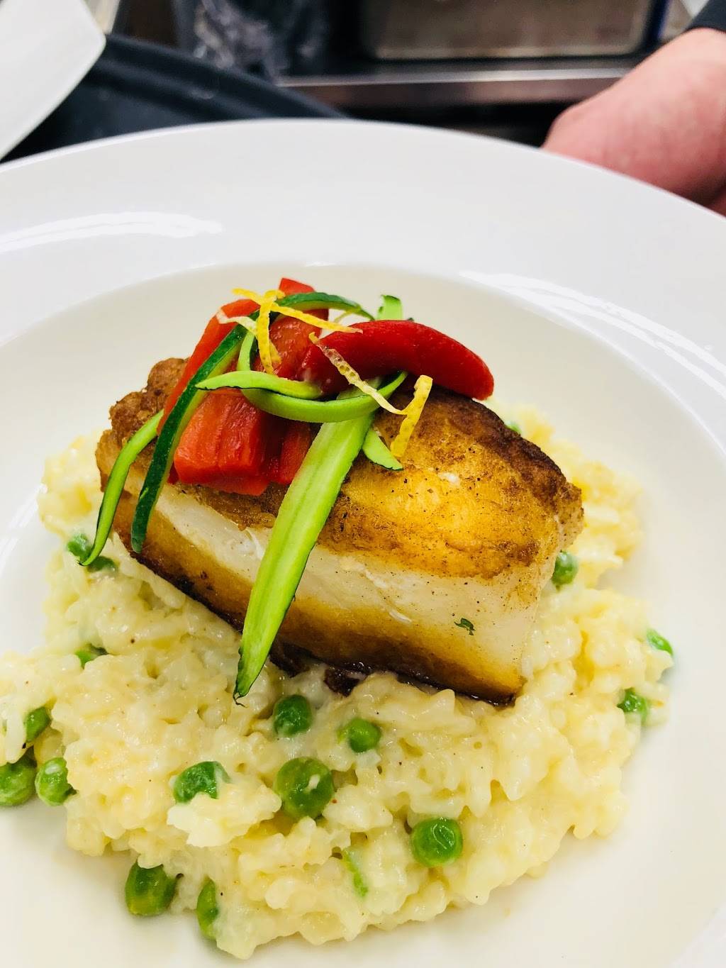 Bratenahl Place Bistro | restaurant | 1 Bratenahl Pl, Bratenahl, OH 44108, USA | 2165413900 OR +1 216-541-3900