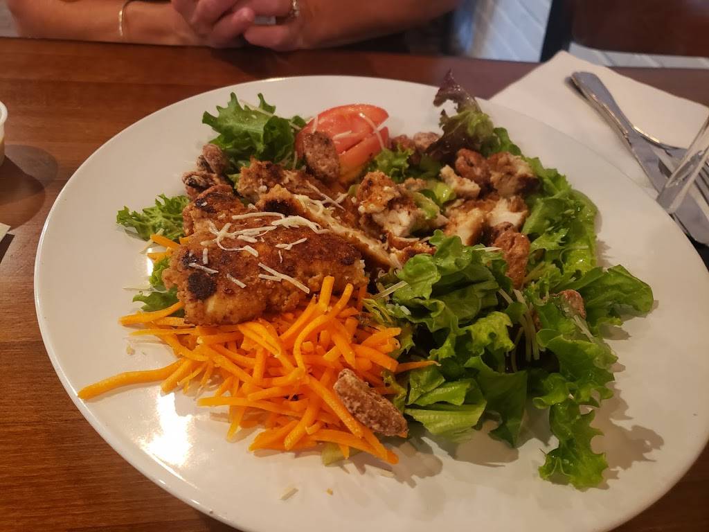 Sweetwater 123 | restaurant | 123 W Richardson Ave, Summerville, SC 29483, USA | 8436958488 OR +1 843-695-8488