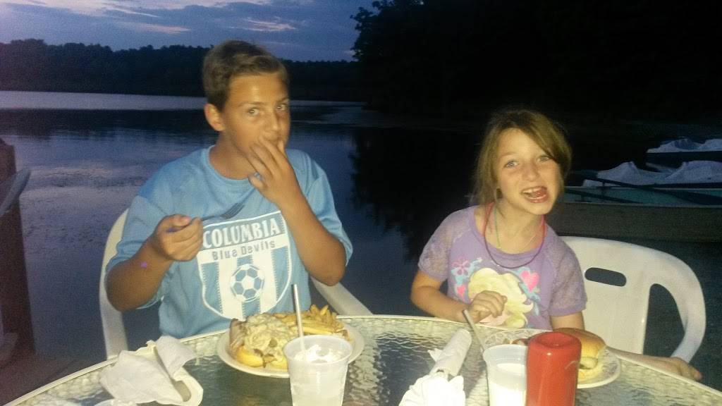 Lyons Lake | restaurant | 307 Lyons Lake Rd, Nassau, NY 12123, USA | 5187663953 OR +1 518-766-3953