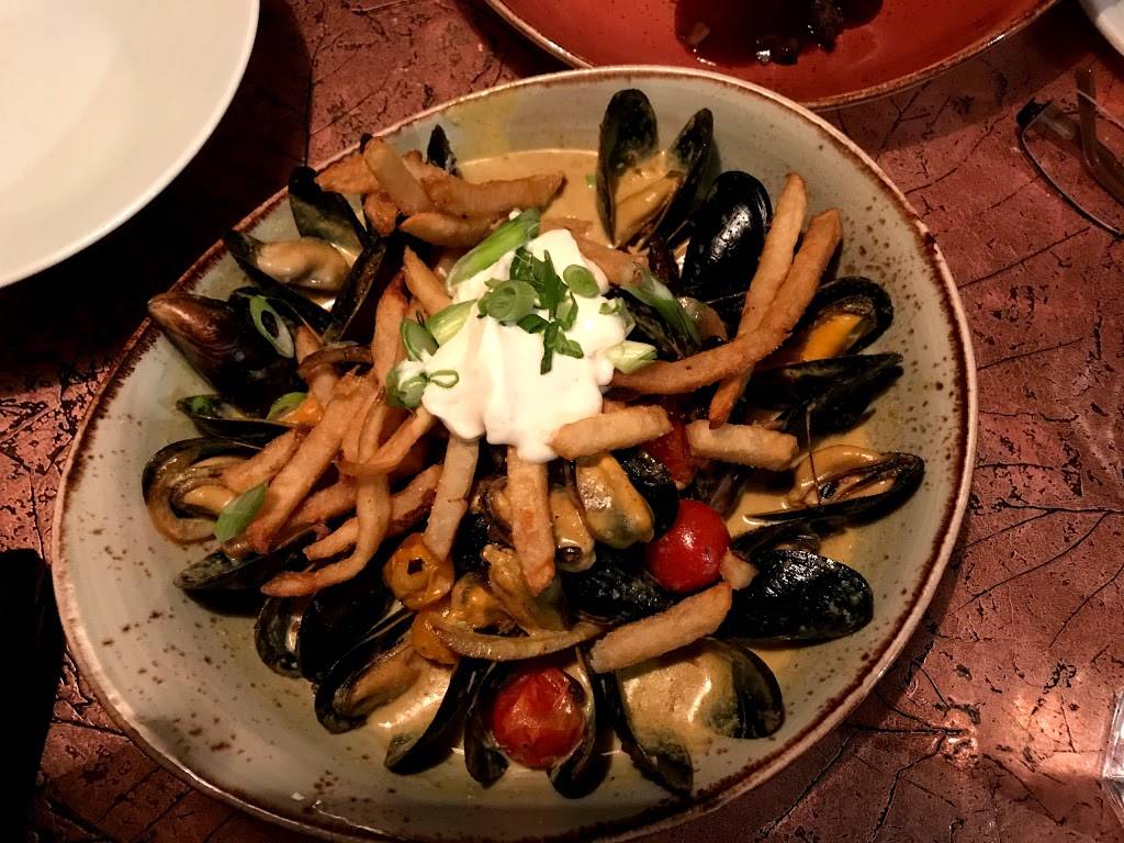 The Brock House | restaurant | 918 Brock St N, Whitby, ON L1N 4J6, Canada | 9054934355 OR +1 905-493-4355