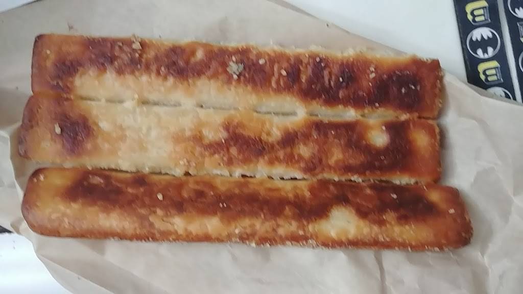 Pizza Hut | restaurant | 20811 Bear Valley Rd Ste C, Apple Valley, CA 92308, USA | 7602406181 OR +1 760-240-6181