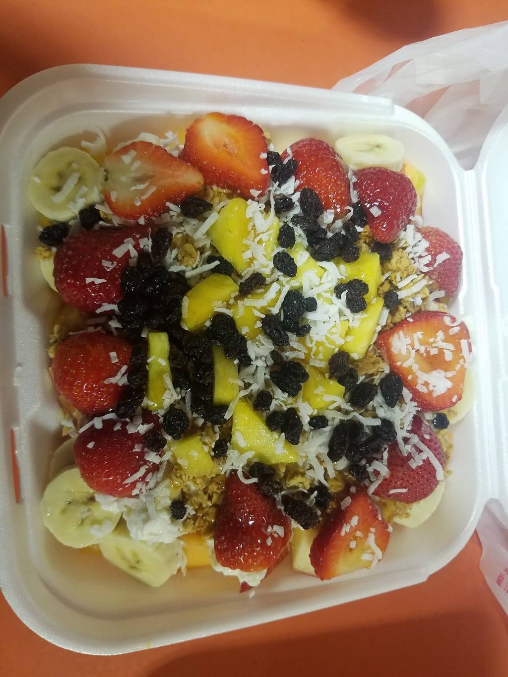 Velardes Fruits | restaurant | 2201 East Cesar E Chavez Avenue, Los Angeles, CA 90033, USA | 3232637276 OR +1 323-263-7276