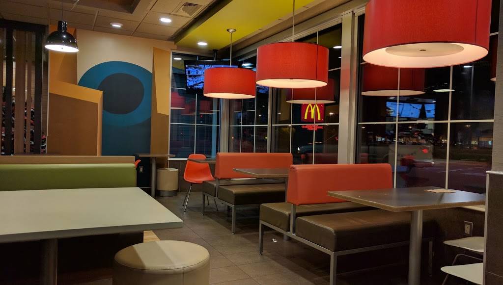 McDonalds | cafe | 599 Nashua St, Milford, NH 03055, USA | 6036729265 OR +1 603-672-9265