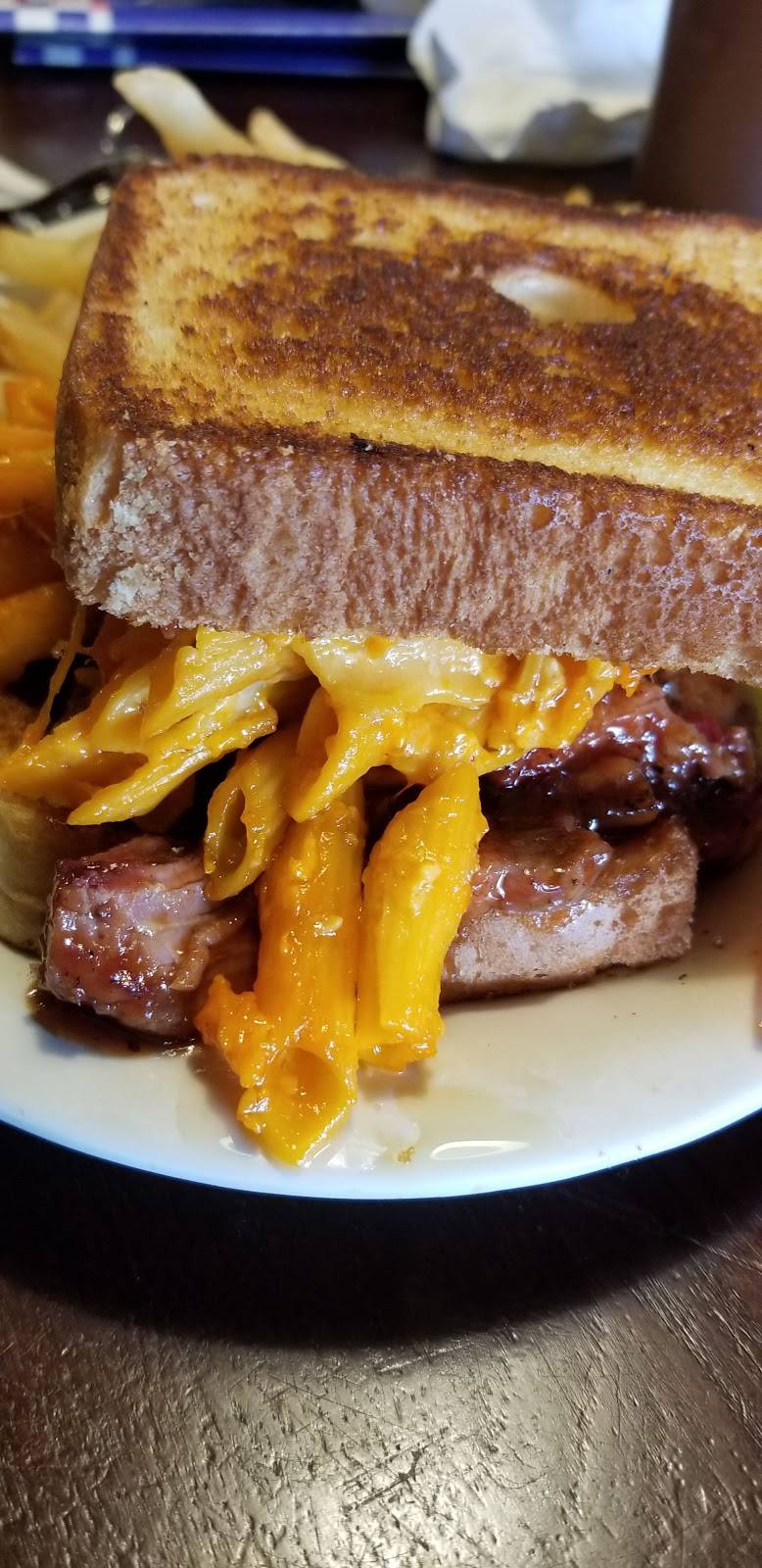 Bun n Barrel | restaurant | 1150 Austin Hwy, San Antonio, TX 78209, USA | 2108282829 OR +1 210-828-2829