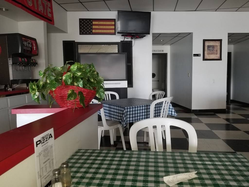 B-Town Pizza | restaurant | 936 E Sandusky Ave, Bellefontaine, OH 43311, USA | 9372927870 OR +1 937-292-7870