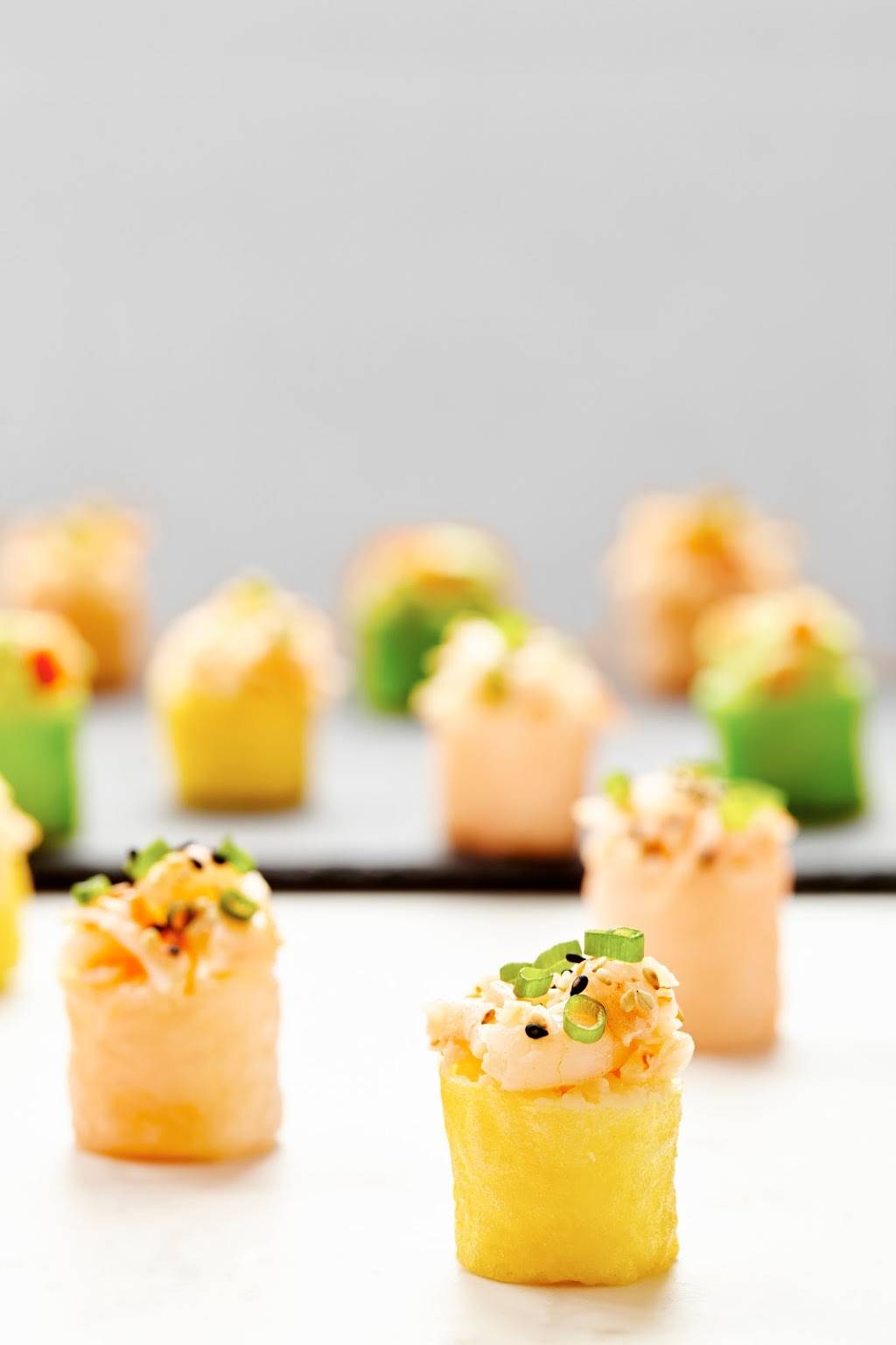 Mito Sushi | restaurant | 4600 Rue Molson, Montréal, QC H1Y 0A3, Canada | 5142232600101 OR +1 514-223-2600 ext. 101