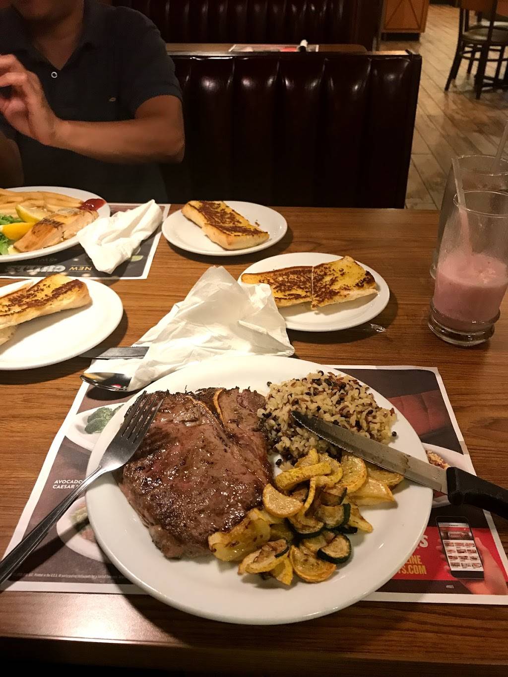 Dennys | restaurant | 20 Orland Square Dr, Orland Park, IL 60462, USA | 7083497727 OR +1 708-349-7727