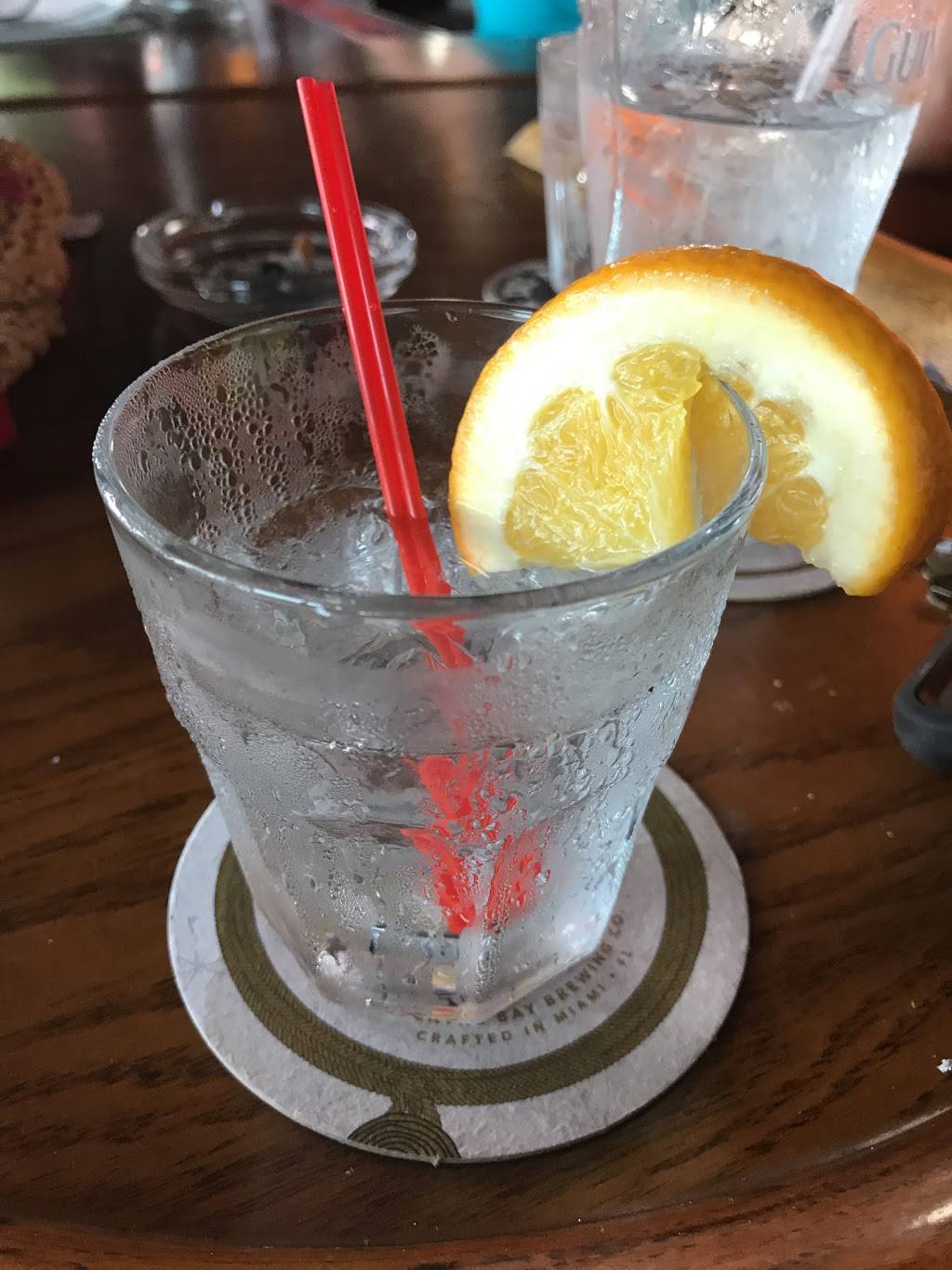 The Duck Tavern | restaurant | 5901 N Federal Hwy, Boca Raton, FL 33487, USA | 5619988288 OR +1 561-998-8288