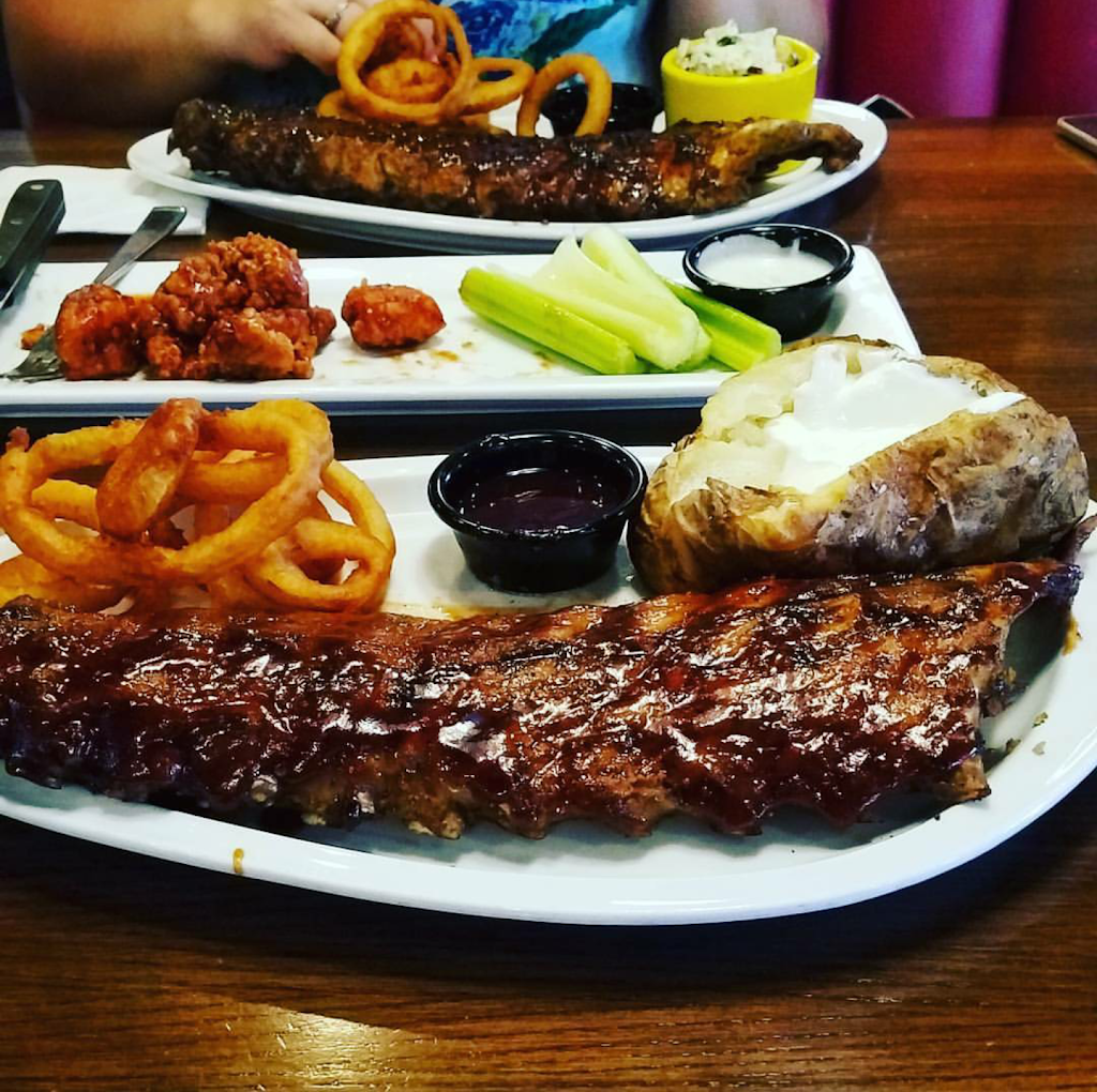 TGI Fridays | restaurant | 1077 E Herndon Ave, Fresno, CA 93710, USA | 5594358443 OR +1 559-435-8443