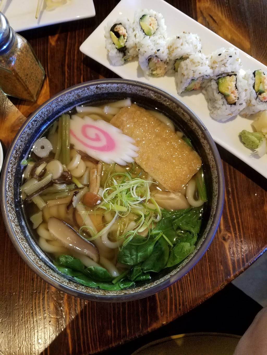 Ahi Ahi Sushi Bar and Grill | restaurant | 45 Auto Center Dr #120, Foothill Ranch, CA 92610, USA | 9496009833 OR +1 949-600-9833