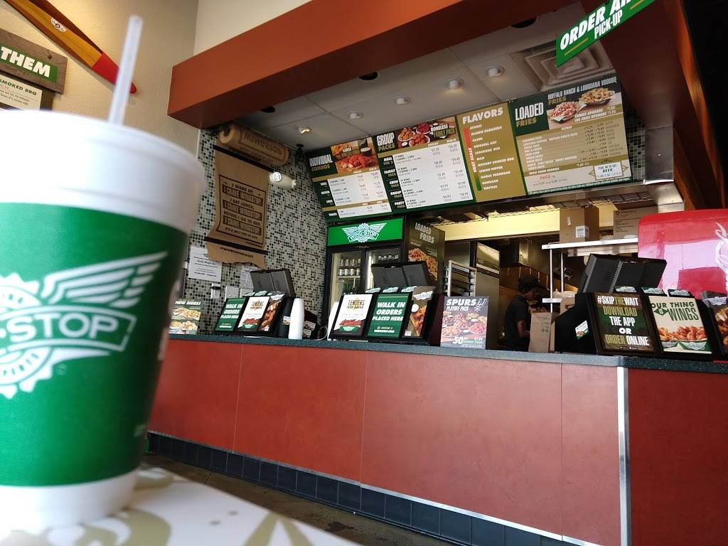 Wingstop | restaurant | 1701 W Parmer Ln Ste 104, Austin, TX 78727, USA | 5129779464 OR +1 512-977-9464