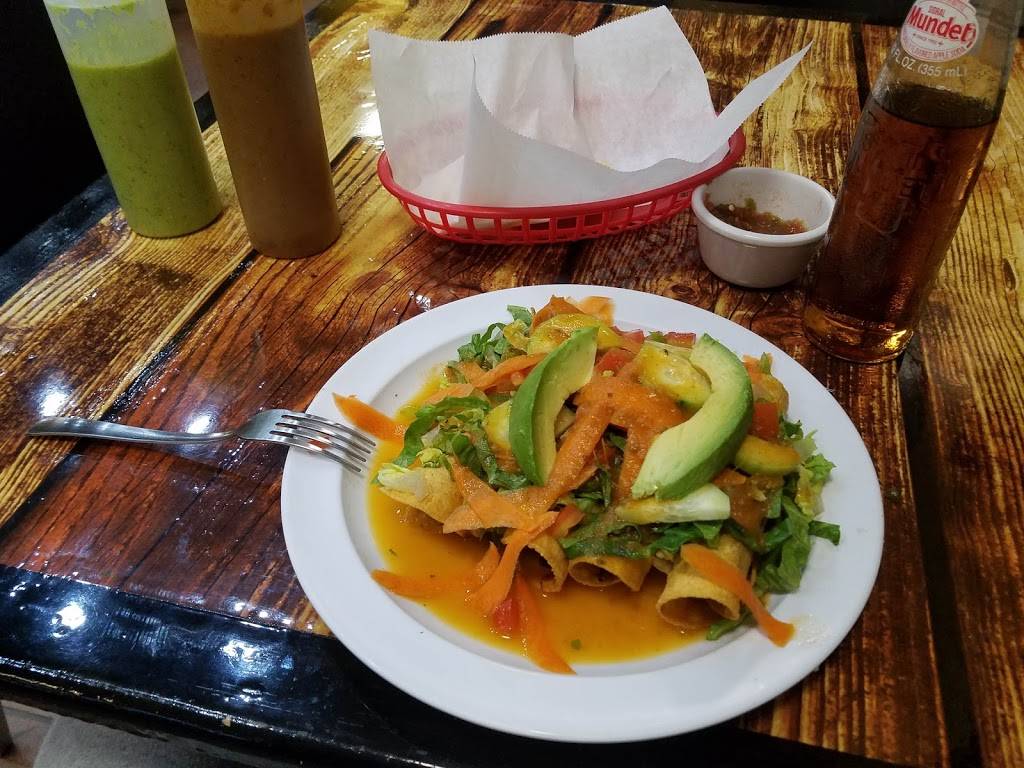 El Pollito Charro | restaurant | 6450 W Lake Mead Blvd #110, Las Vegas, NV 89108, USA | 7026845655 OR +1 702-684-5655