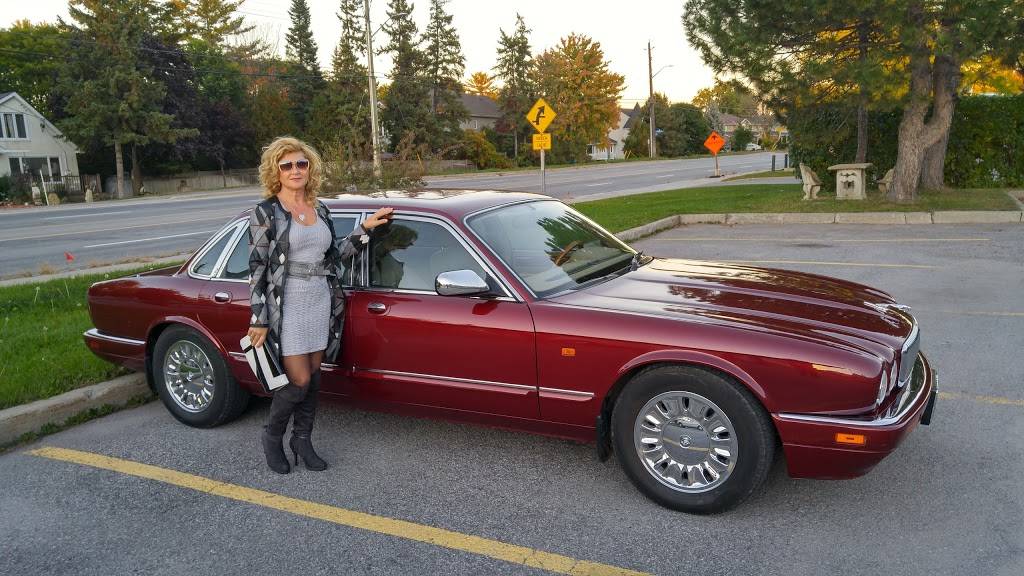 Villa Lucia Supper Club | restaurant | 3430 Carling Ave, Nepean, ON K2H 5B1, Canada | 6135961346 OR +1 613-596-1346