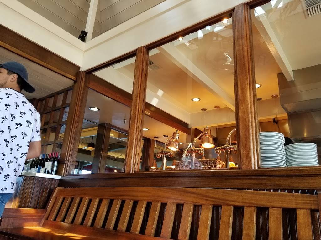 FireFish Grill | restaurant | 25 Municipal Wharf, Santa Cruz, CA 95060, USA | 8314235200 OR +1 831-423-5200