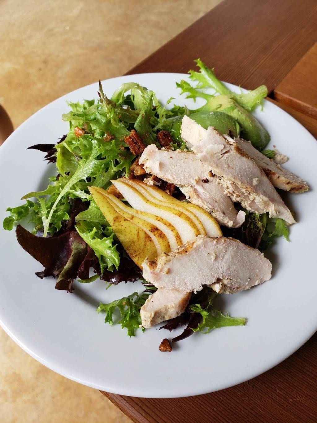 The Leaning Pear | restaurant | 111 River Rd, Wimberley, TX 78676, USA | 5128477327 OR +1 512-847-7327