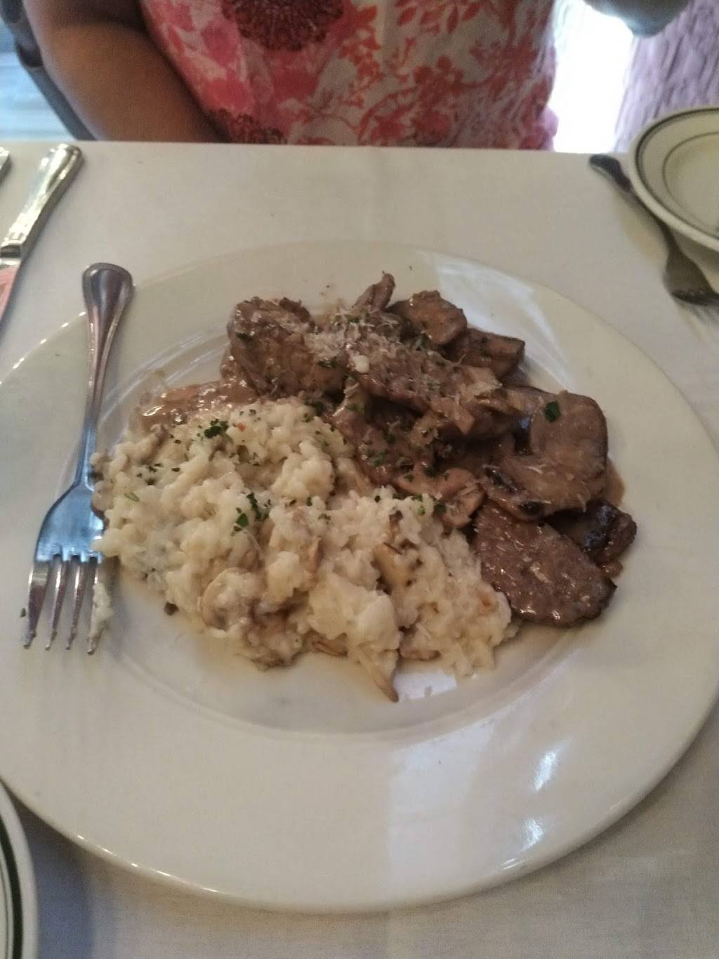 Ginos Vino Osteria | restaurant | 1400 E Old Settlers Blvd, Round Rock, TX 78664, USA | 7372120322 OR +1 737-212-0322