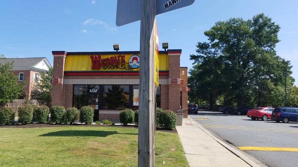 Wendys | restaurant | 6122 Oxon Hill Rd, Oxon Hill, MD 20745, USA | 3015673575 OR +1 301-567-3575